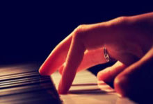 九游会官网:里萨谢次节发威连得9分,率领老鹰轰出11-0攻击波.